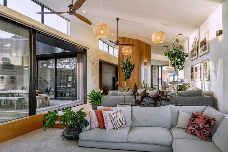 Photo of property in 22 Highgrove, Saint Clair, Dunedin, 9012