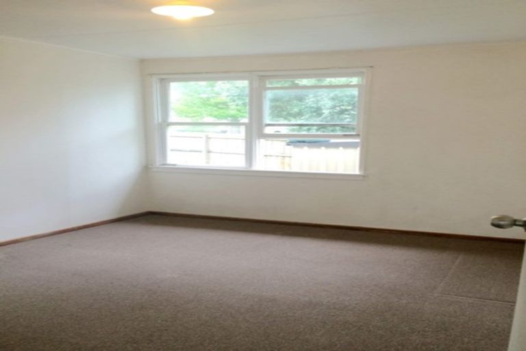 Photo of property in 23 Hill Crescent, New Lynn, Auckland, 0600