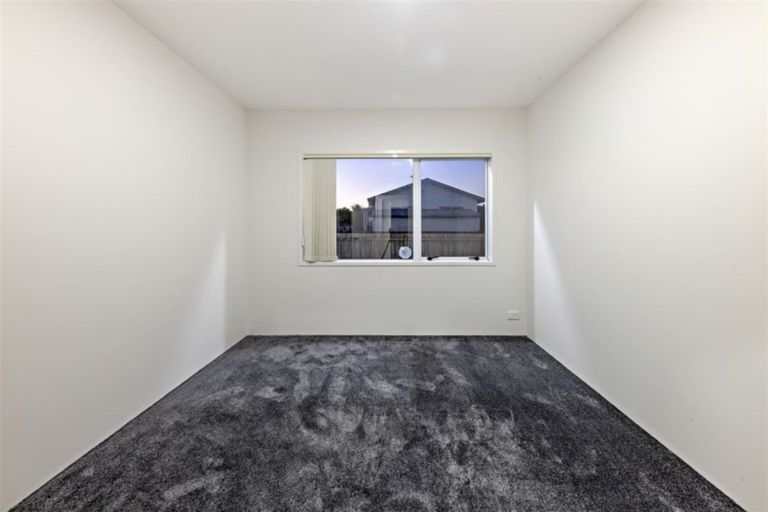 Photo of property in 1/38 Barneys Farm Road, Clendon Park, Auckland, 2103