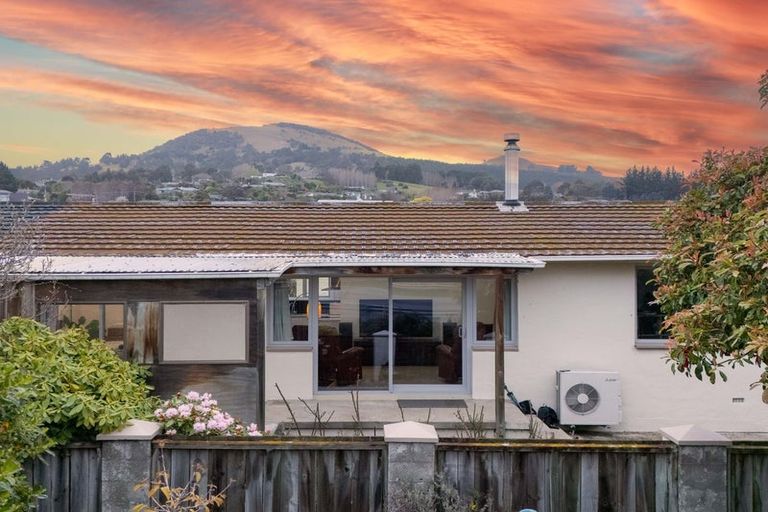 Photo of property in 37a Kinmont Crescent, Kinmont Park, Mosgiel, 9024