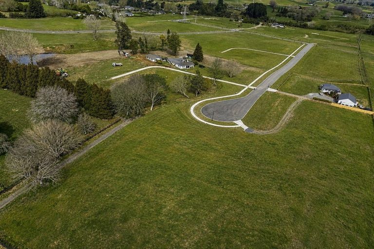 Photo of property in 2 Hydro Road, Edgecumbe, 3120