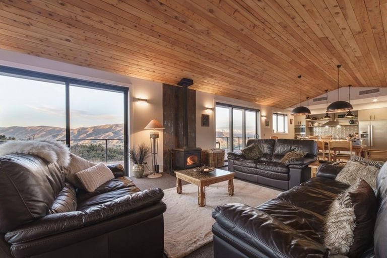 Photo of property in 125 Wailana Heights Drive, Queensberry, Cromwell, 9383