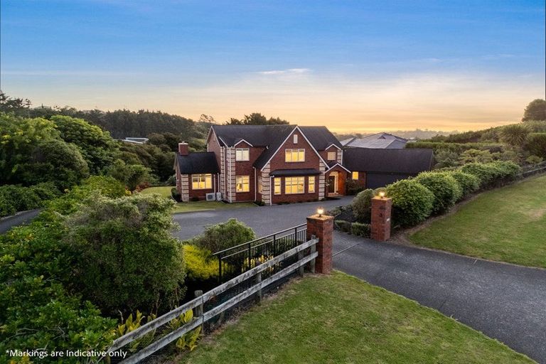 Photo of property in 16 Michael Bosher Way, Flat Bush, Auckland, 2019