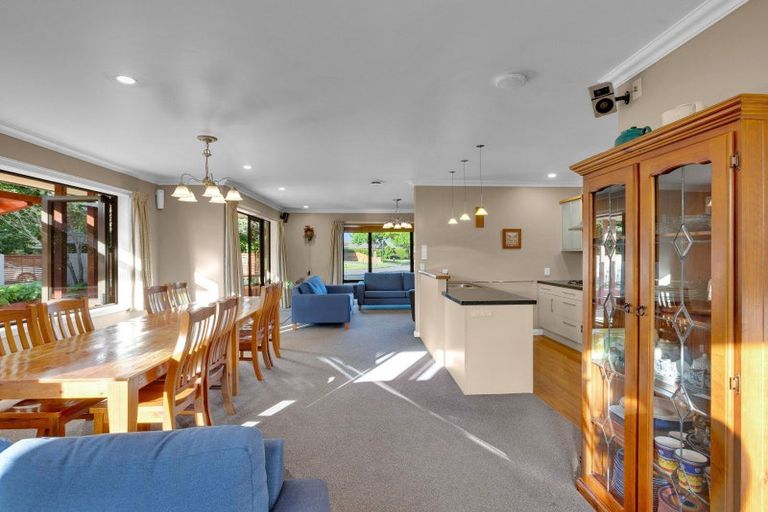 Photo of property in 2 Cranmer Close, Rototuna North, Hamilton, 3210