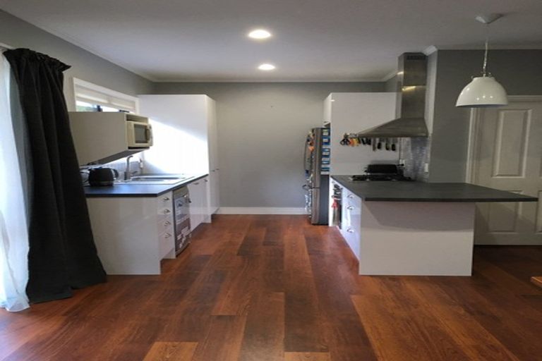 Photo of property in 166a Aro Street, Aro Valley, Wellington, 6021