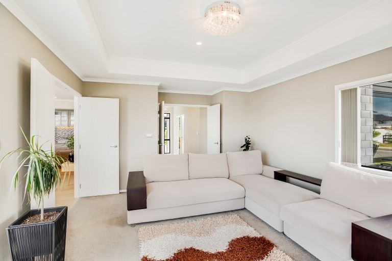 Photo of property in 6 Coach Road, Kingseat, Papakura, 2580