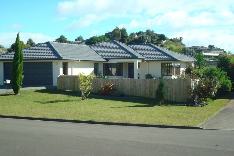 Photo of property in 7 Peregrine Place, Welcome Bay, Tauranga, 3112