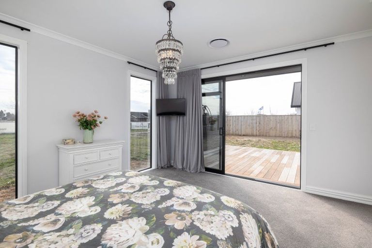 Photo of property in 18 The Esplanade, Pegasus, 7612