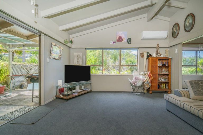 Photo of property in 10 Centennial Drive, Whitianga, 3510