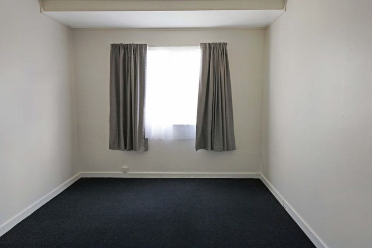 Photo of property in 1341 High Street, Taita, Lower Hutt, 5011
