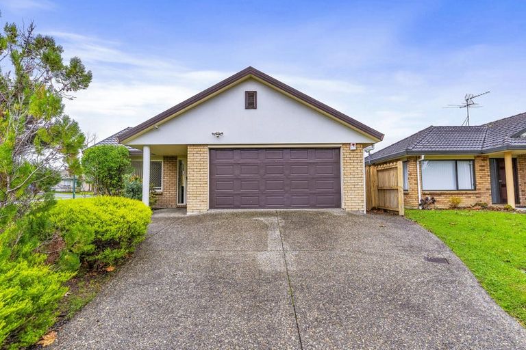 Photo of property in 2 Marlon Lane, East Tamaki, Auckland, 2016