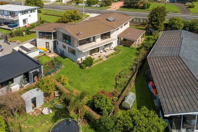 Photo of property in 55 Omokoroa Road, Omokoroa, 3114