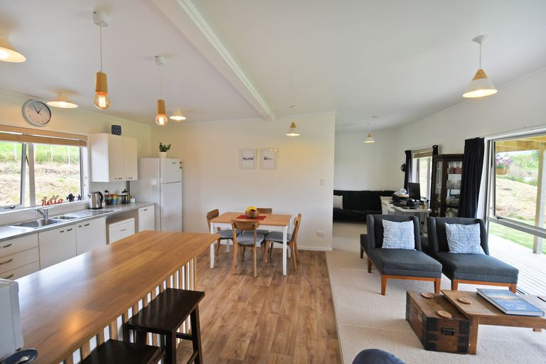 Photo of property in 3 Pavel Place, Kaiwaka, 0573