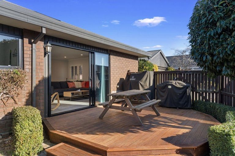 Photo of property in 8 Clotilda Place, Bishopdale, Christchurch, 8053