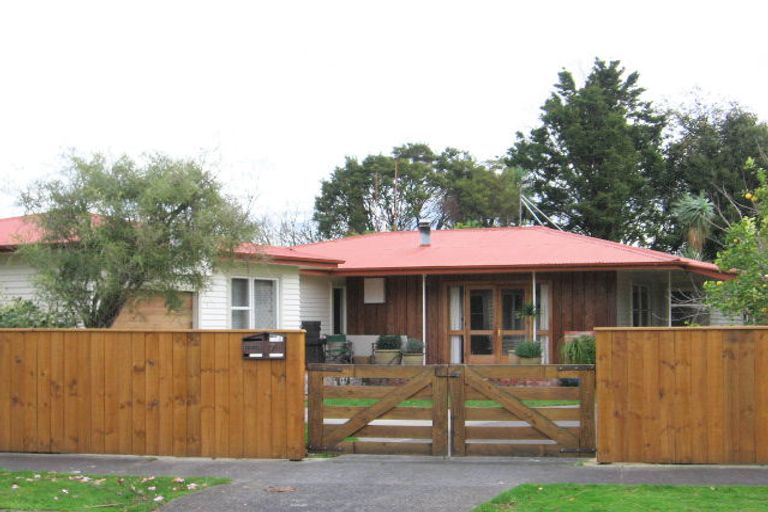 Photo of property in 7 Erin Street, Hokowhitu, Palmerston North, 4410