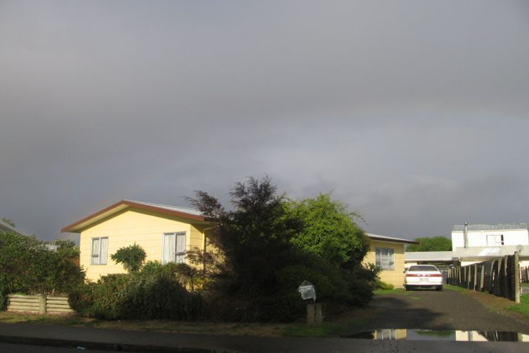 Photo of property in 13 Ramsey Crescent, Flaxmere, Hastings, 4120