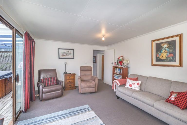 Photo of property in 13 Koputara Road, Himatangi Beach, Foxton, 4891