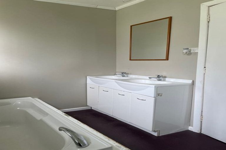 Photo of property in 191 Waddington Drive, Naenae, Lower Hutt, 5011