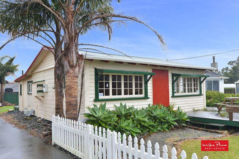 Photo of property in 1995 Ngunguru Road, Ngunguru, Whangarei, 0173