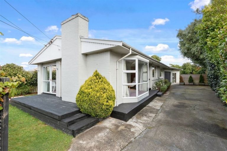 Photo of property in 39 Cotswold Avenue, Bishopdale, Christchurch, 8053