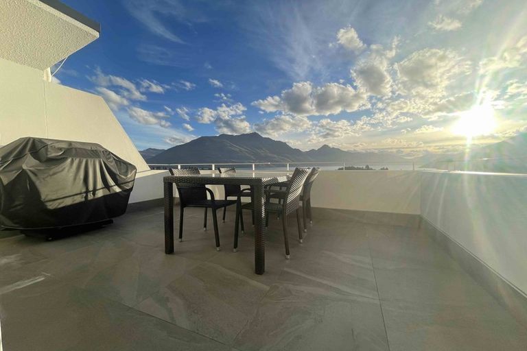 Photo of property in 9b York Street, Queenstown, 9300