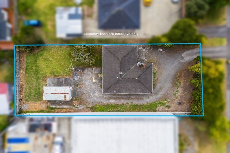 Photo of property in 142 Lincoln Road, Henderson, Auckland, 0610