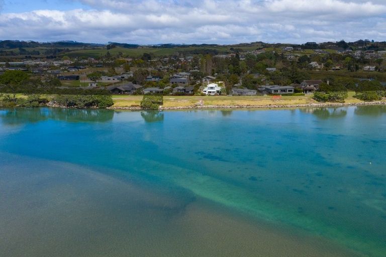 Photo of property in 8 Kainui Street, Mangawhai, 0505