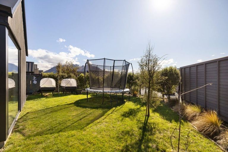 Photo of property in 4 Mckenzies Shute, Jacks Point, Queenstown, 9371