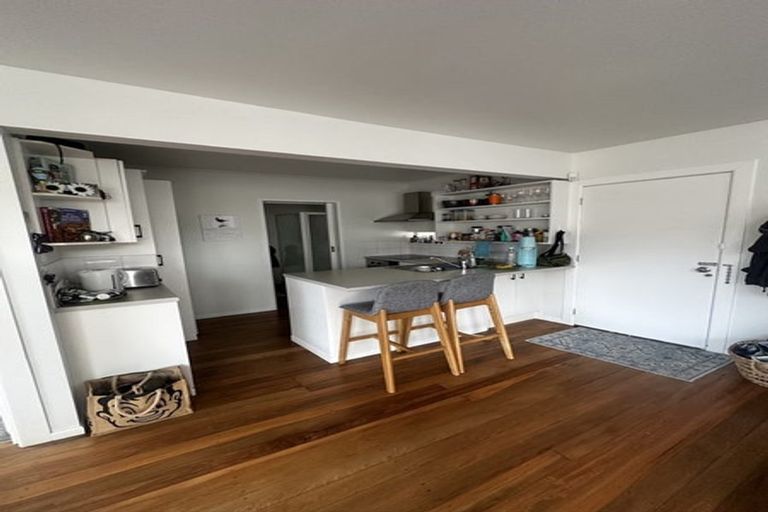 Photo of property in 2/8 Campbell Road, Takapuna, Auckland, 0622