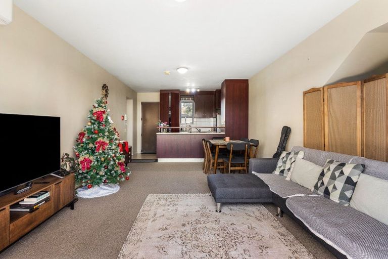 Photo of property in 2/29 Haven Drive, East Tamaki, Auckland, 2013