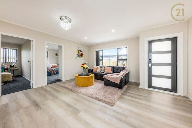 Photo of property in 24 Oratu Place, Manurewa, Auckland, 2102