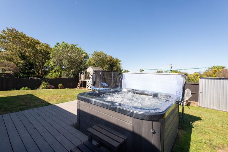 Photo of property in 31 Reginald Street, Burwood, Christchurch, 8083