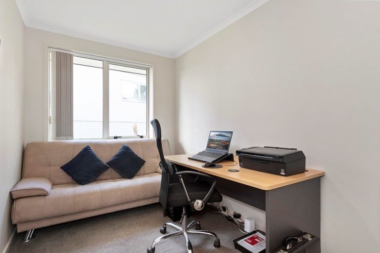 Photo of property in 1 Carex Close, Pyes Pa, Tauranga, 3112