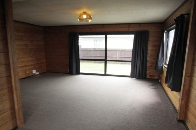 Photo of property in 19 Factory Road, Belfast, Christchurch, 8051