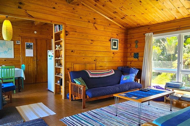 Photo of property in 24 Koutu Beach Road, Opononi, Kaikohe, 0473