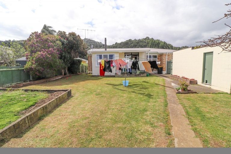 Photo of property in 211 Moanataiari Street, Thames, 3500