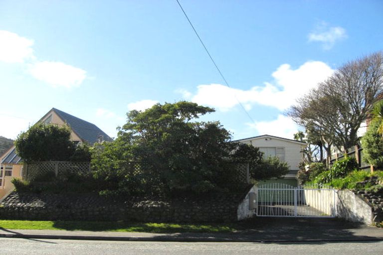 Photo of property in 16 Chamberlain Road, Karori, Wellington, 6012