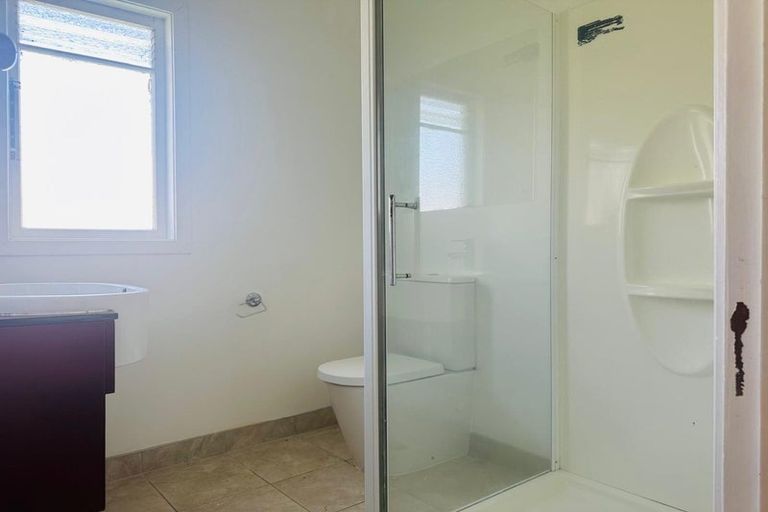 Photo of property in 30 Vine Street, Mangere East, Auckland, 2024