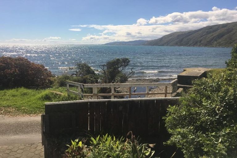 Photo of property in 25 Ocean Parade, Pukerua Bay, 5026