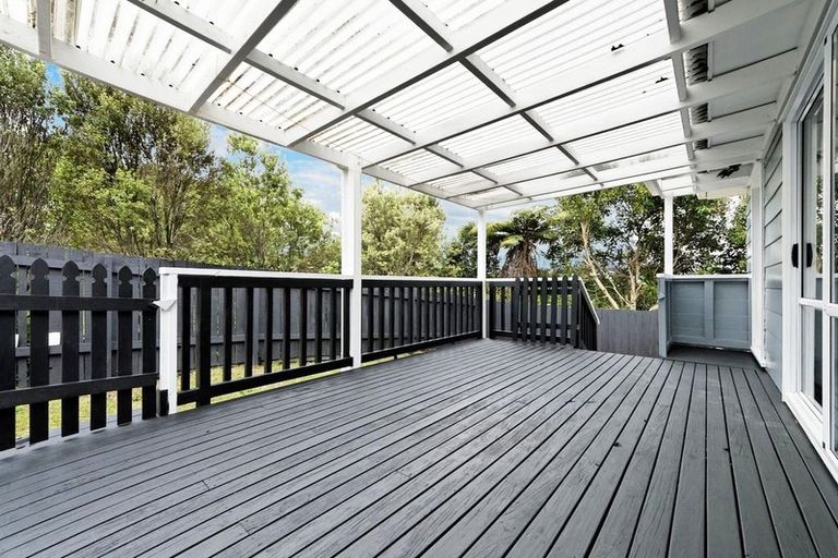 Photo of property in 4/54 View Road, Henderson, Auckland, 0612