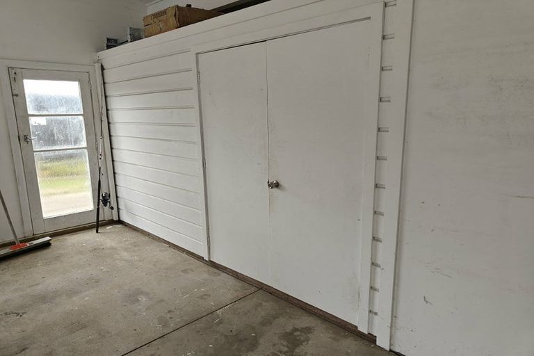 Photo of property in 52 Grenada Avenue, Forrest Hill, Auckland, 0620