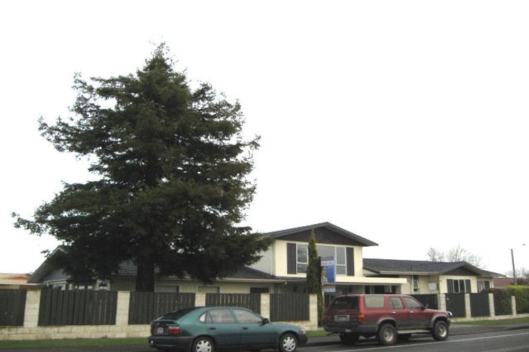 Photo of property in 816 Saint Aubyn Street West, Saint Leonards, Hastings, 4120