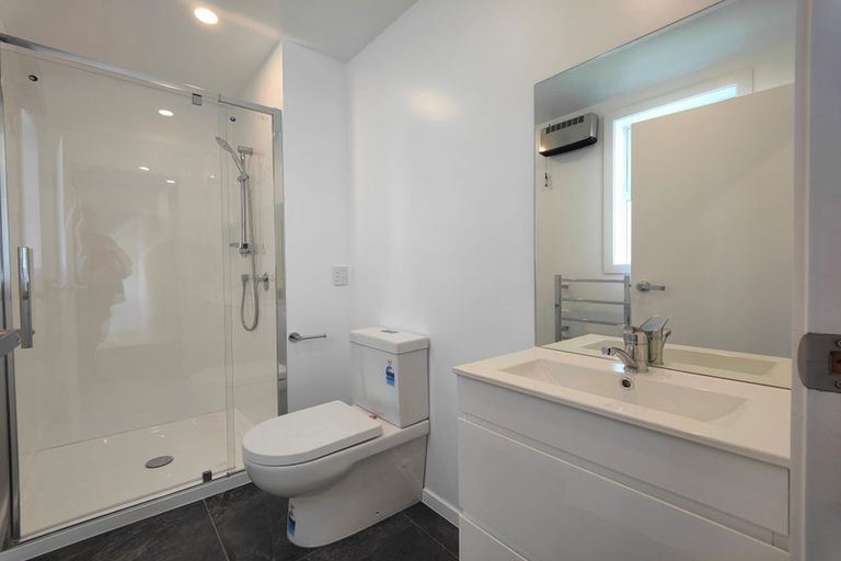 Photo of property in 93b Tasman Street, Mount Cook, Wellington, 6021