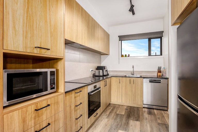 Photo of property in 104/94 Cambridge Terrace, Waterloo, Lower Hutt, 5011