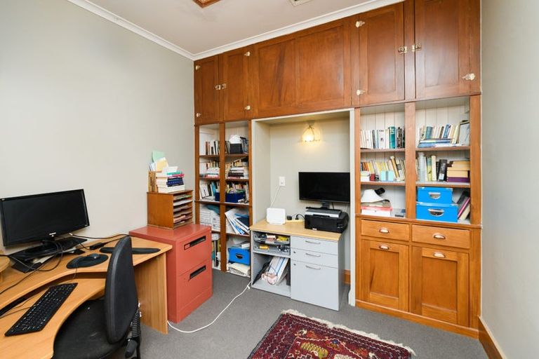 Photo of property in 15 Miro Street, Takaro, Palmerston North, 4410