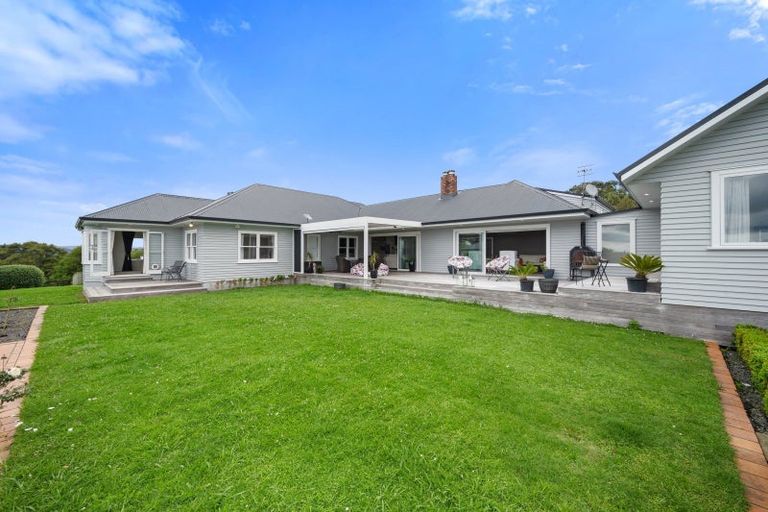 Photo of property in 576 Whitford Road, Whitford, Howick, 2571