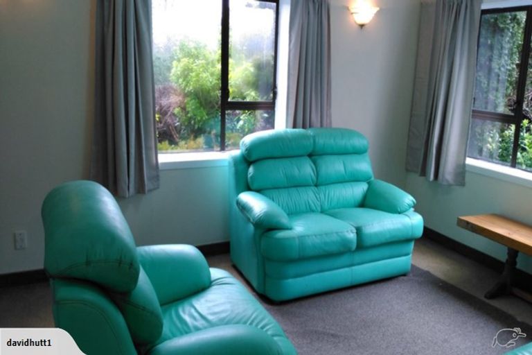 Photo of property in 42 Kamahi Street, Stokes Valley, Lower Hutt, 5019