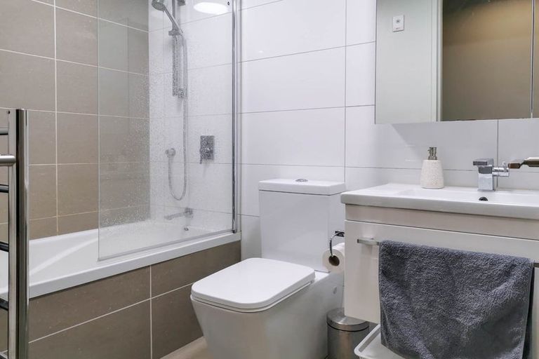 Photo of property in Masina Apartments, 209/80 Riddiford Street, Newtown, Wellington, 6021