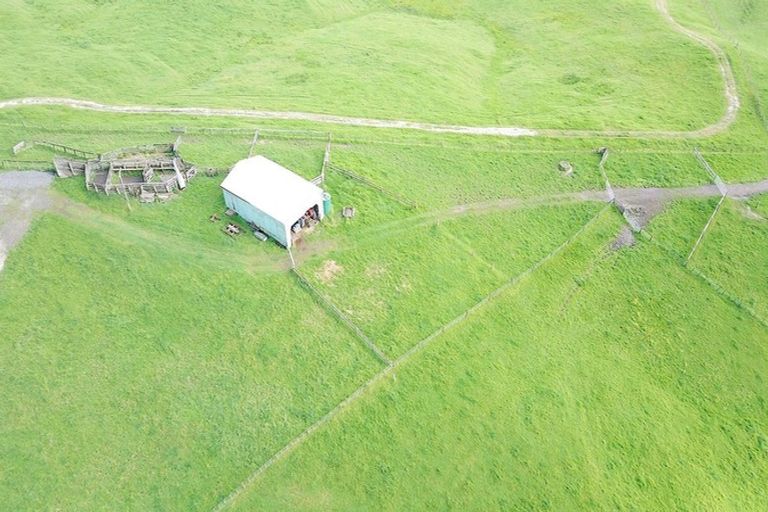 Photo of property in 259 Arapohue Road, Turiwiri, Dargaville, 0374