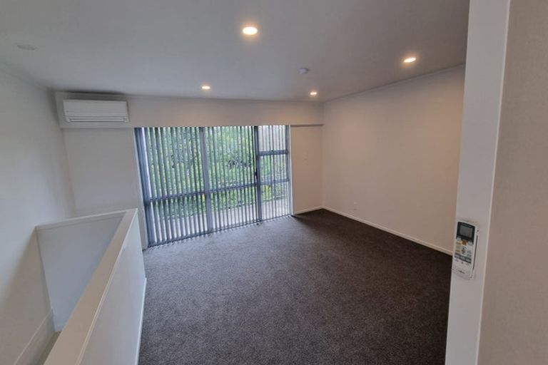 Photo of property in 1/15a Oates Road, Glen Eden, Auckland, 0602